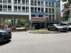 Yishun Street 22 (D27), Shop House #581726481